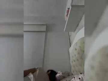 Bongacams Live Sex Cam of SallyeLeins