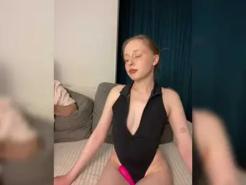 Bongacams Live Sex of PeachPie