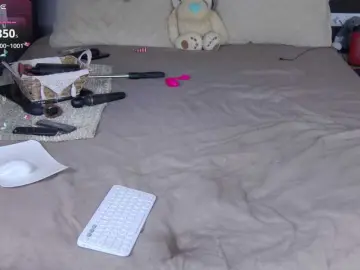 Bongacams Free Live Porn of HairyCrotch