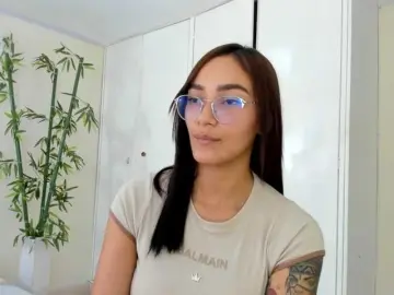 Bongacams Free Live Porn of PARKERCINTHIA