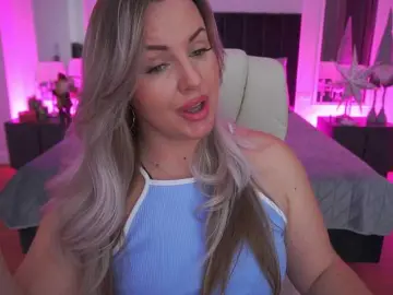 Bongacams Live Porn of KiraCandyS