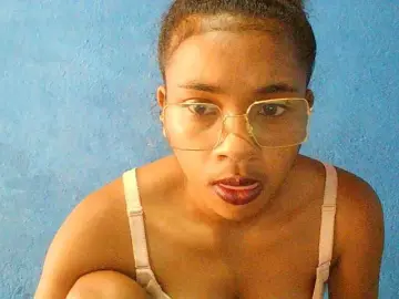 TriciaBella from bongacams