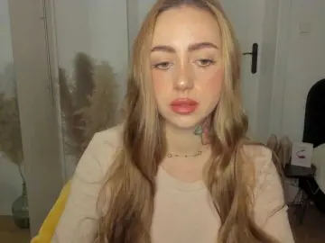 Bongacams Nude Webcam of SEXYcoralie