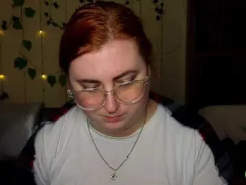 Bongacams Watch Live Sex Cams of Aliciaredluv