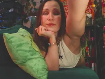 Bongacams Watch Live Sex Cams of DeadButterfly