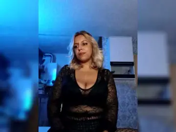 SunnyLeo88 from bongacams