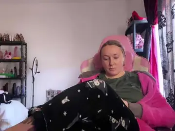 Bongacams Best live sex cam show of NylonQueen