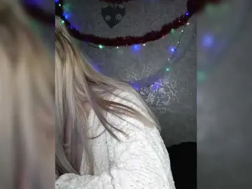 Bongacams Watch Live Sex Cams of LolaMin