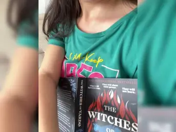 Bongacams Free Porn Cam of FurElisse