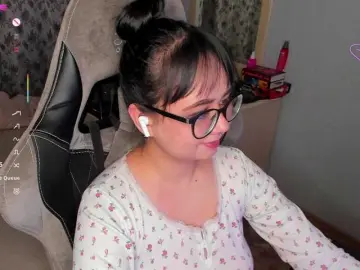 -Carolina- from bongacams