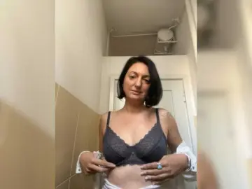 Bongacams Free Porn Cam of moonlightmuse