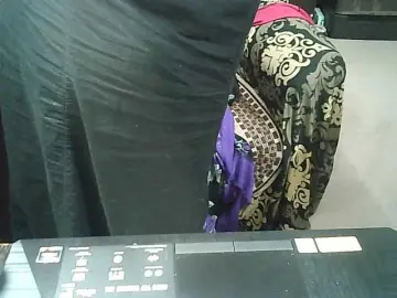 Bongacams Private Sex Chat of Indianbhabhimilf40