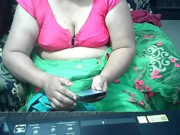 Bongacams Free Porn Cam of Indianbhabhimilf40