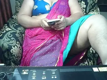 Bongacams Nude Webcam of Indianbhabhimilf40