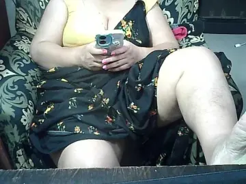 Bongacams Watch Live Sex Cams of Indianbhabhimilf40