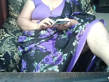 Bongacams Best live sex cam show of Indianbhabhimilf40