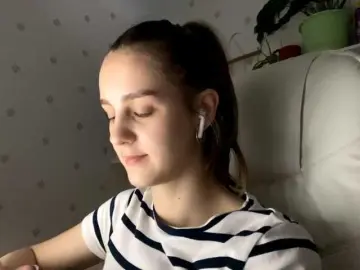 Bongacams Watch Live Sex Cams of LizetteKhat