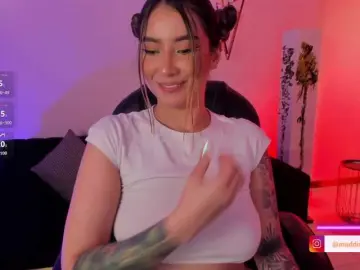 Bongacams Best Webcam of MaddisonCollins