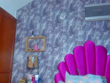 Bongacams Watch Live Sex Cams of EMMAPARIS