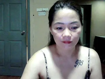 Bongacams Nude Webcam of Wildhotsinglemom69