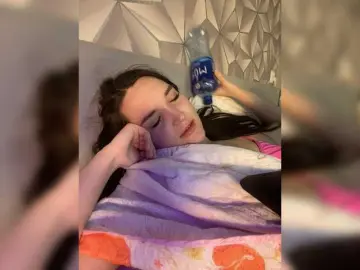 Bongacams Nude Webcam of horneyfallenangel3191