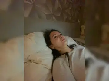 Bongacams Nude Webcam of horneyfallenangel3191