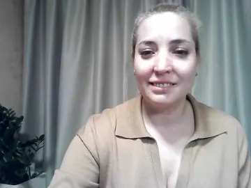 Bongacams Nude Webcam of mariska-kiska