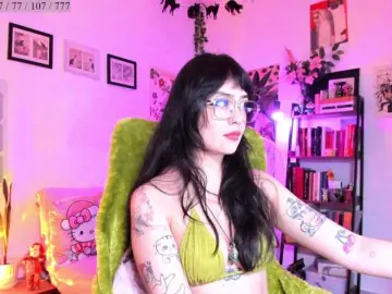 Bongacams Watch Live Sex Cams of Luci--ana