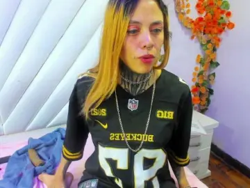 Bongacams Free Porn Cam of AnalHade