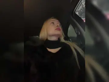 Bongacams Sex Cam of -SexyMilf-