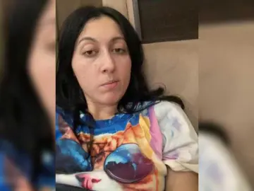 Bongacams Nude Webcam of MiaTorres