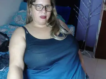 Bongacams Adult Video Chat of ElizabethTaylor8