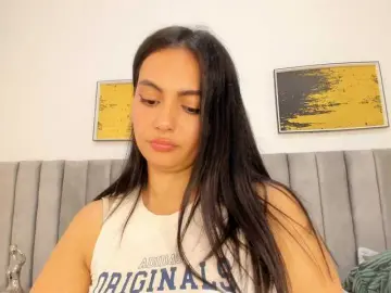 Bongacams Nude Webcam of kareena-basu