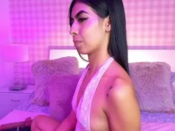 Bongacams Live Porn of MaiaWatson