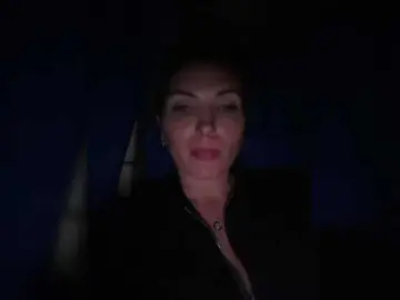 Bongacams Watch Live Sex Cams of DIVORA