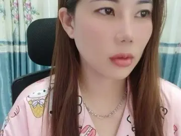 Bongacams Watch Live Sex Cams of Queendy