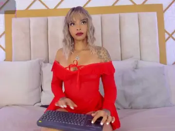 Bongacams Nude Webcam of cocodamore