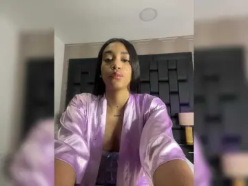 Bongacams Adult Webcam of LunaRoussel