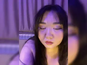 Bongacams Watch Live Sex Cams of DebbieLu