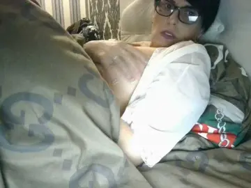 Bongacams Live Sex Cam of Paranoik999