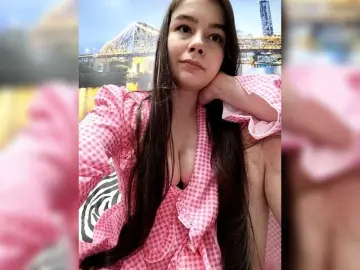 Bongacams Watch Live Sex Cams of Lona-S