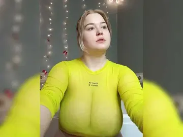 Bongacams Nude Webcam of HelenHartt