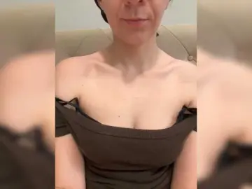 Bongacams Free Live Porn of AnnaFlowers