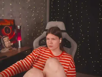 Bongacams Free Porn Cam of cutesoneckaaa