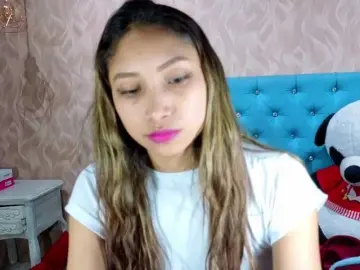 Bongacams Live Sex Cam of MadelineDollx