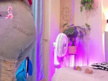 Bongacams Sex Cam of chloe-rosse