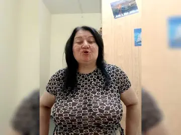 SVETIKBOMBOCHKA from bongacams