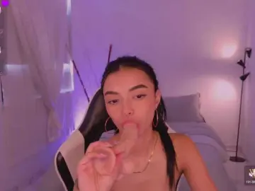 AnabelWolf from bongacams