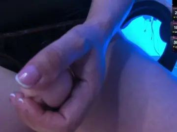 Bongacams Sex Cam of Saskyaajohnson