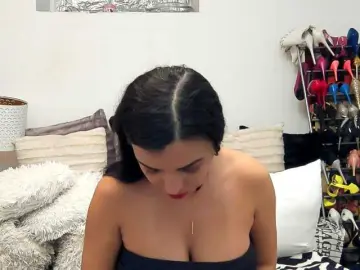 Bongacams Live Sex of JuliaHayes90